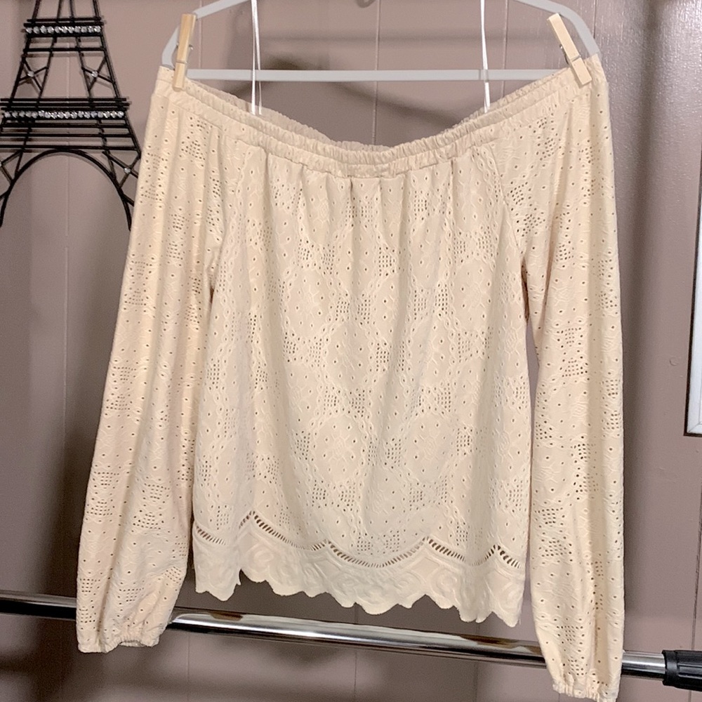 Long sleeve Eyelet Lace top